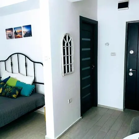 Sea View Studio 10 Mamaia Nord